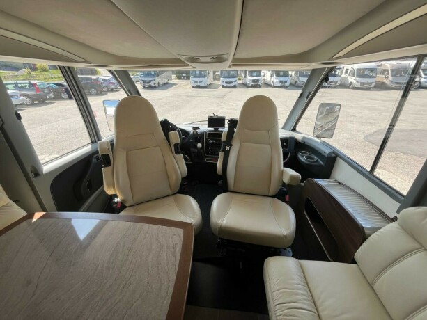 burstner-elegance-i890g-queensbed-senkeseng-hydrualiske-st216ttebein-alde-god-nyttelast-automatgir-diesel-2012-big-29