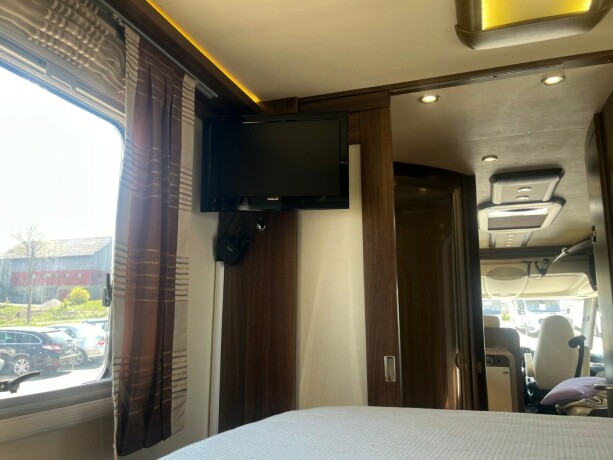 burstner-elegance-i890g-queensbed-senkeseng-hydrualiske-st216ttebein-alde-god-nyttelast-automatgir-diesel-2012-big-72