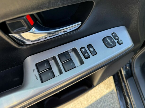 toyota-prius-seven-elektrisitetbensin-2018-big-18