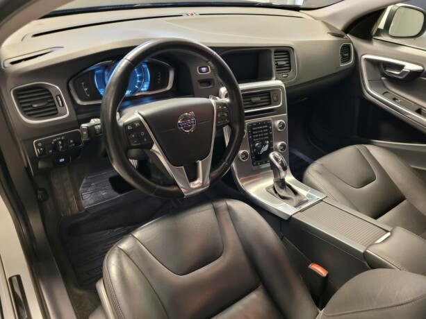 volvo-v60-diesel-2016-big-24