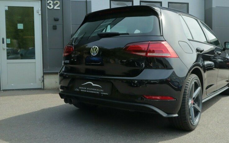 volkswagen-golf-elektrisitetbensin-2018-big-3