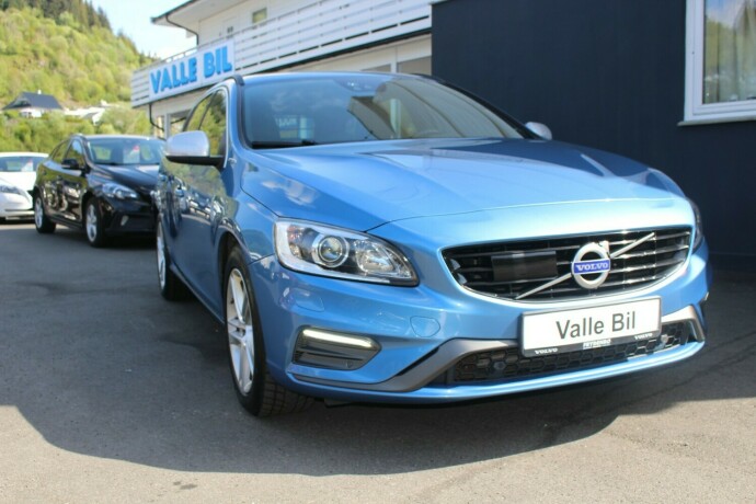 volvo-v60-elektrisitetdiesel-2016-big-0