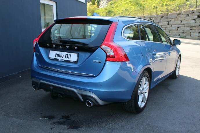 volvo-v60-elektrisitetdiesel-2016-big-8