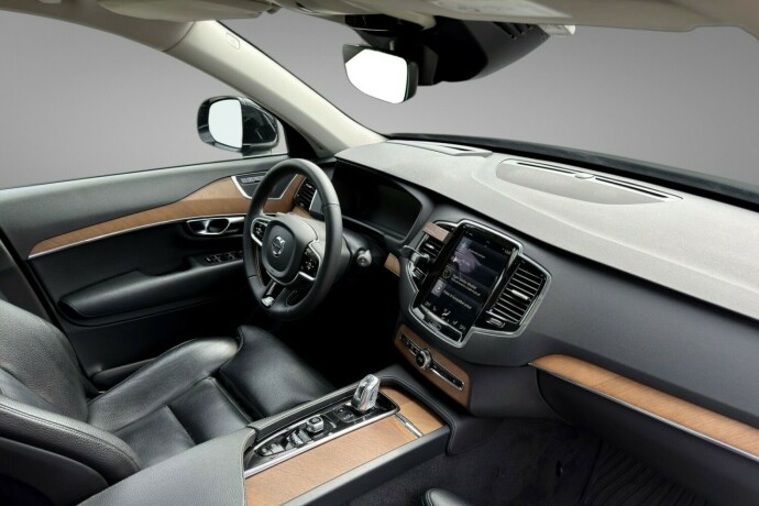 volvo-xc-90-elektrisitetbensin-2017-big-13