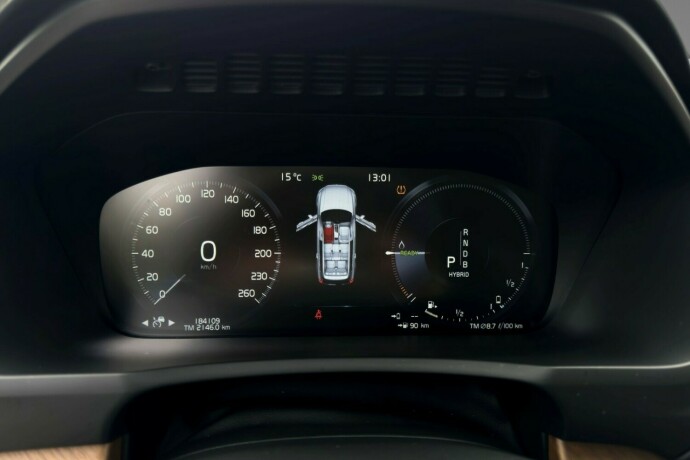 volvo-xc-90-elektrisitetbensin-2017-big-15