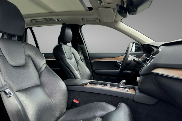 volvo-xc-90-elektrisitetbensin-2017-big-12