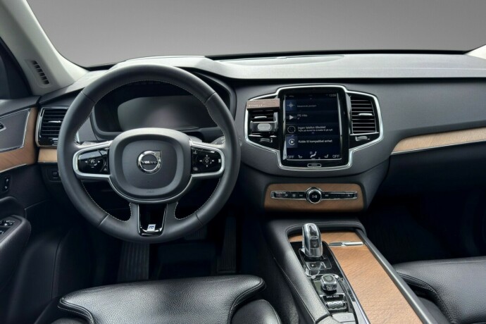 volvo-xc-90-elektrisitetbensin-2017-big-10