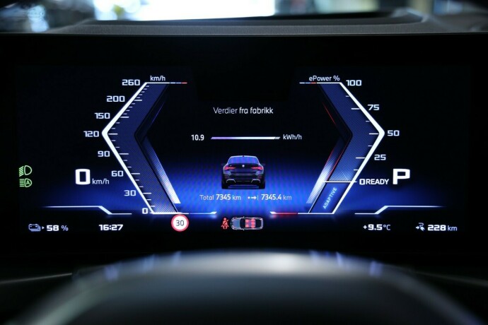bmw-i4-m50-elektrisitet-2025-big-11