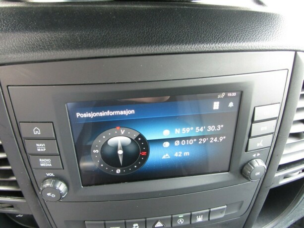 mercedes-benz-vito-diesel-2023-big-11