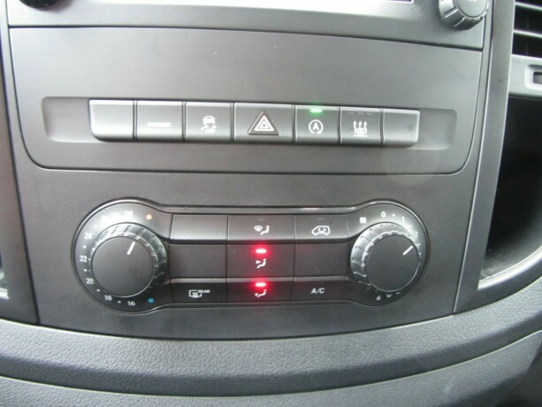 mercedes-benz-vito-diesel-2023-big-15