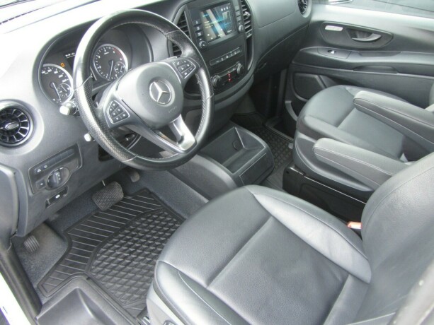 mercedes-benz-vito-diesel-2023-big-6