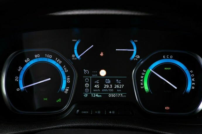 opel-vivaro-elektrisitet-2021-big-10