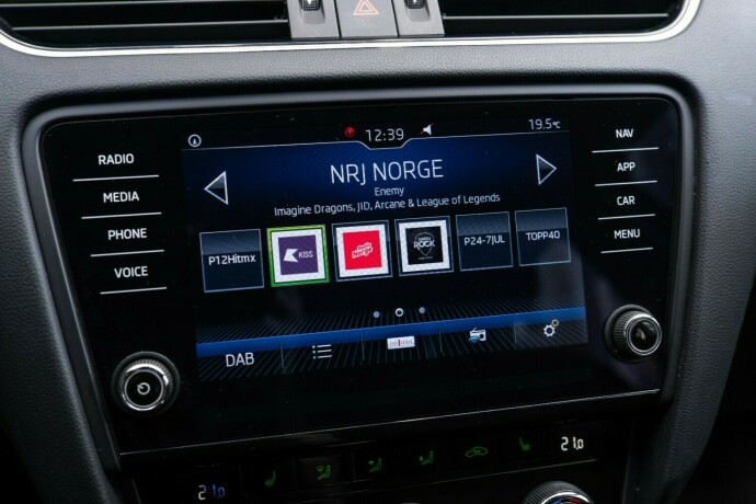 skoda-octavia-bensin-2019-big-21