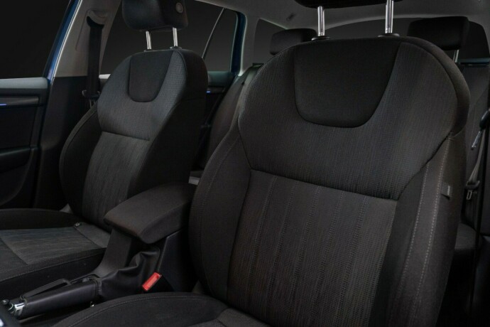 skoda-octavia-bensin-2019-big-28