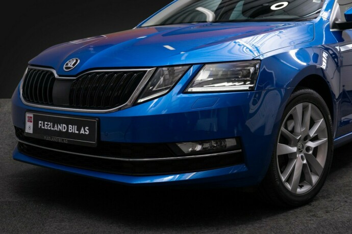 skoda-octavia-bensin-2019-big-2