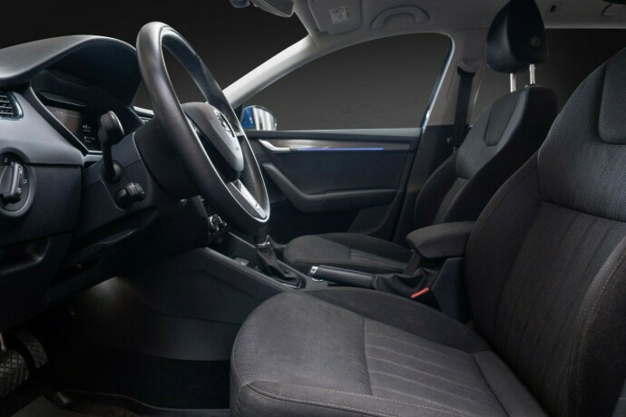 skoda-octavia-bensin-2019-big-26