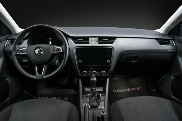 skoda-octavia-bensin-2019-big-31