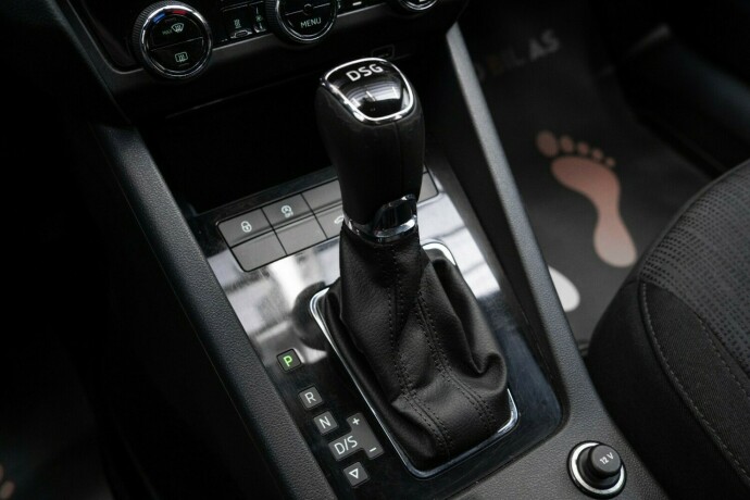 skoda-octavia-bensin-2019-big-20