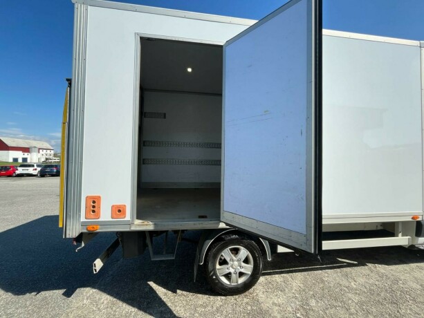 ford-transit-diesel-2019-big-19