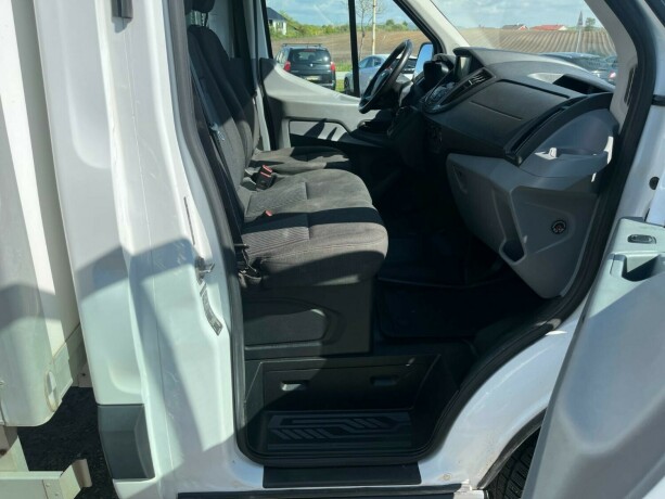 ford-transit-diesel-2019-big-16