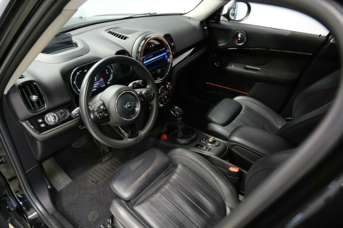mini-countryman-elektrisitetbensin-2021-big-4
