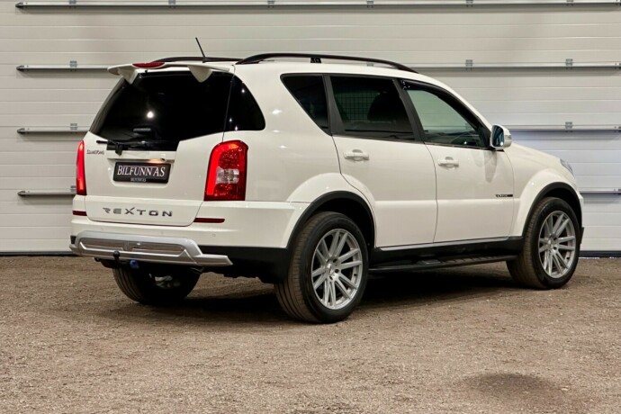 ssangyong-rexton-diesel-2016-big-2