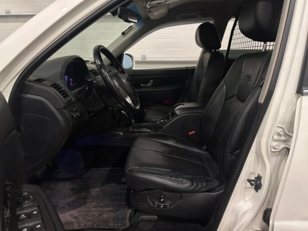 ssangyong-rexton-diesel-2016-big-8