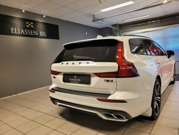 volvo-v60-elektrisitetbensin-2020-big-5
