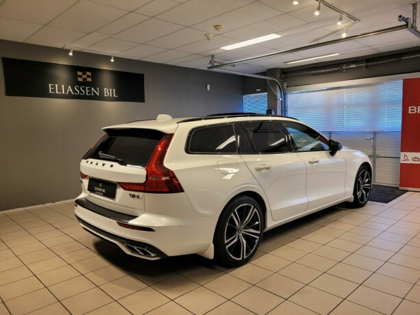 volvo-v60-elektrisitetbensin-2020-big-4