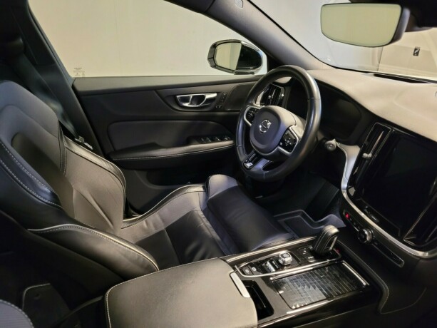 volvo-v60-elektrisitetbensin-2020-big-15