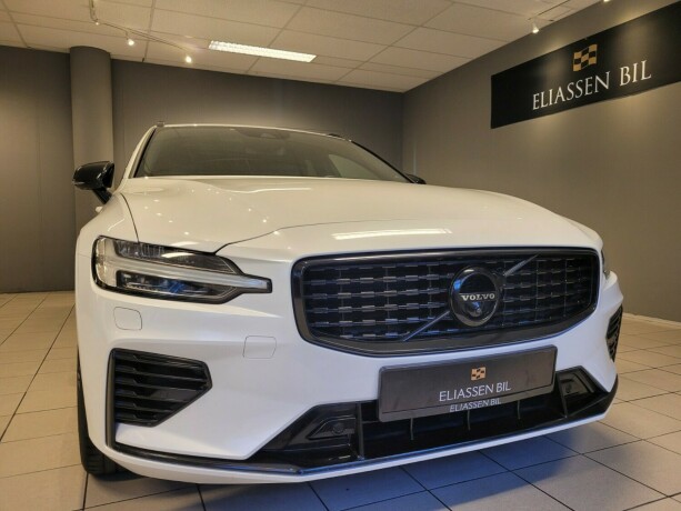volvo-v60-elektrisitetbensin-2020-big-10