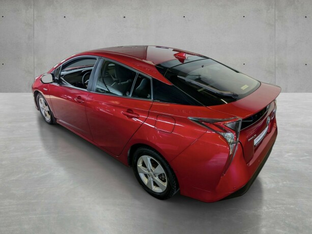 toyota-prius-elektrisitetbensin-2017-big-6
