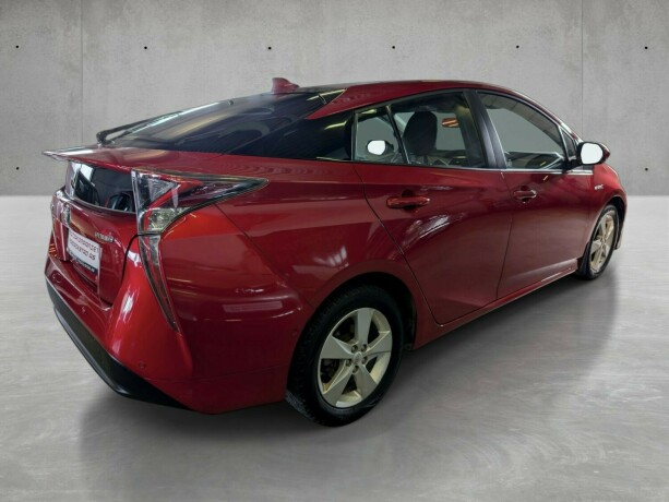 toyota-prius-elektrisitetbensin-2017-big-3