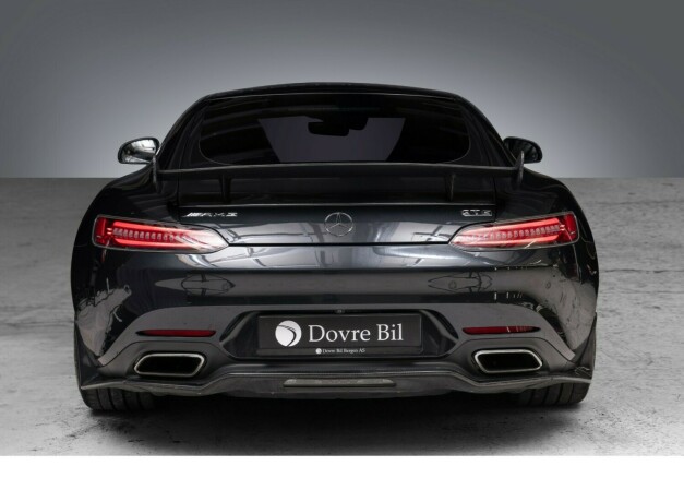 mercedes-benz-amg-gt-s-bensin-2015-big-11