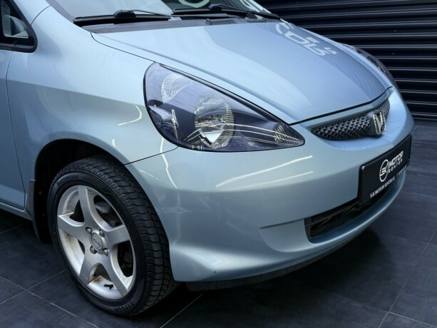 honda-jazz-bensin-2005-big-2