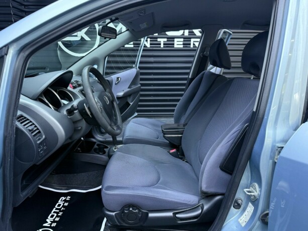 honda-jazz-bensin-2005-big-23