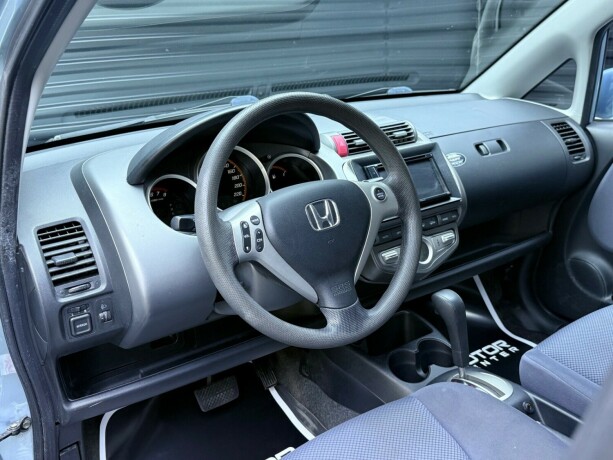 honda-jazz-bensin-2005-big-9