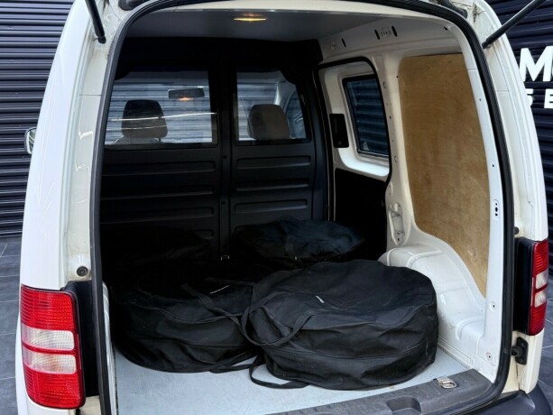 volkswagen-caddy-diesel-2015-big-21