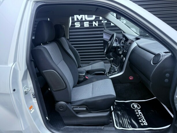 suzuki-grand-vitara-bensin-2006-big-14