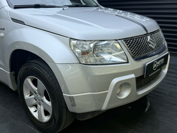 suzuki-grand-vitara-bensin-2006-big-2