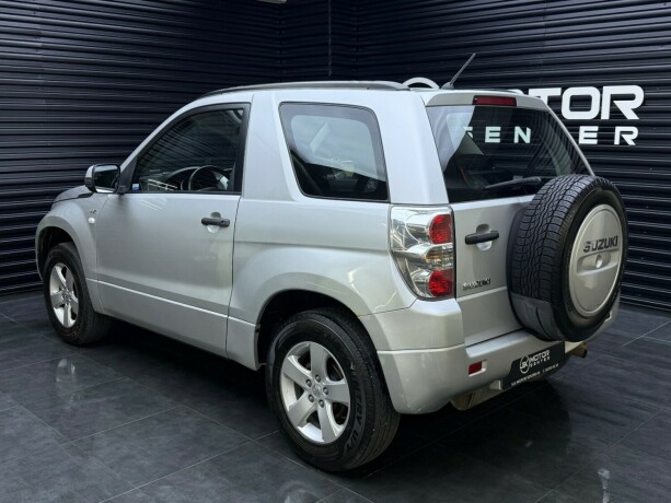 suzuki-grand-vitara-bensin-2006-big-1