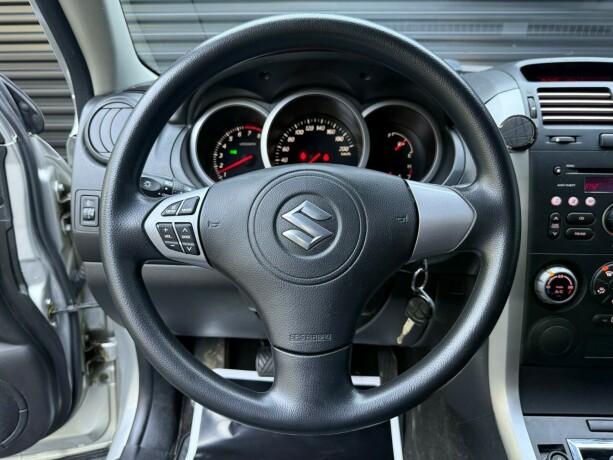 suzuki-grand-vitara-bensin-2006-big-11