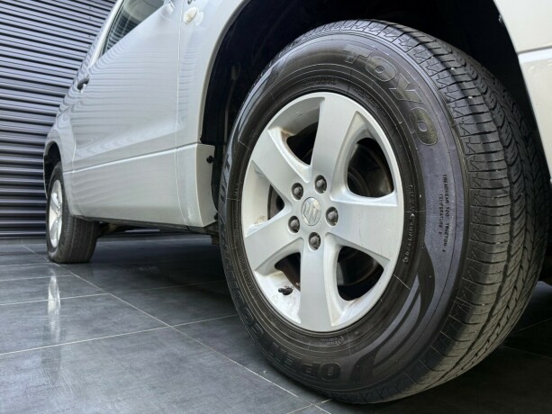 suzuki-grand-vitara-bensin-2006-big-7