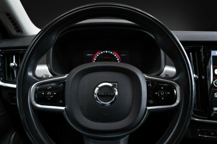 volvo-v90-diesel-2017-big-12