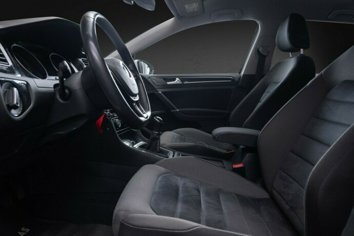 volkswagen-golf-diesel-2017-big-22