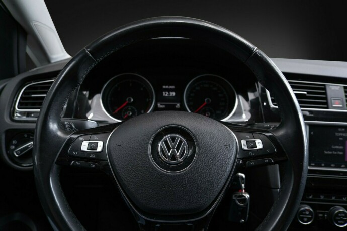 volkswagen-golf-diesel-2017-big-12