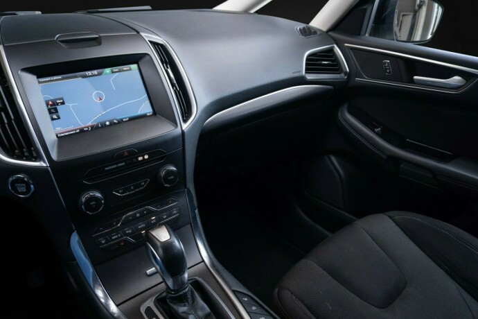ford-s-max-diesel-2016-big-17