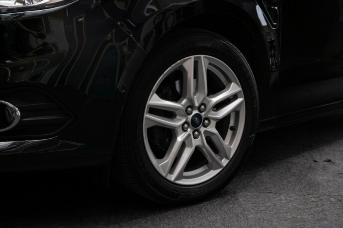 ford-s-max-diesel-2016-big-3