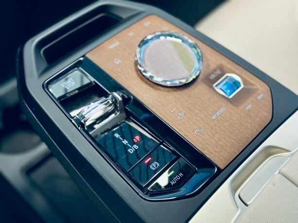 bmw-ix-xdrive-40-elektrisitet-2023-big-23
