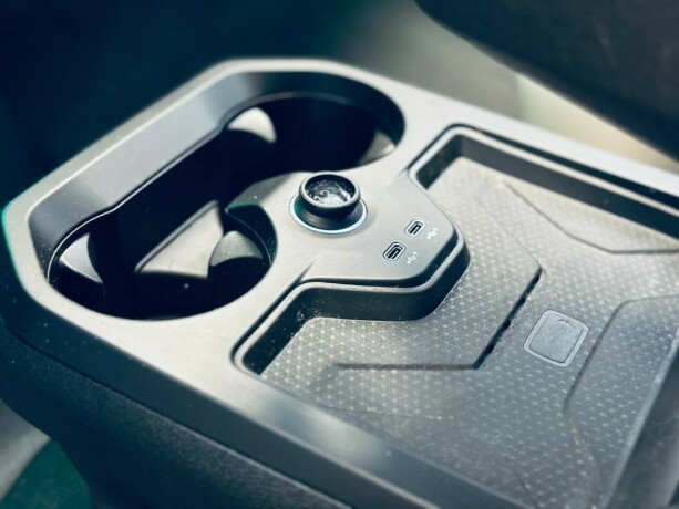 bmw-ix-xdrive-40-elektrisitet-2023-big-24